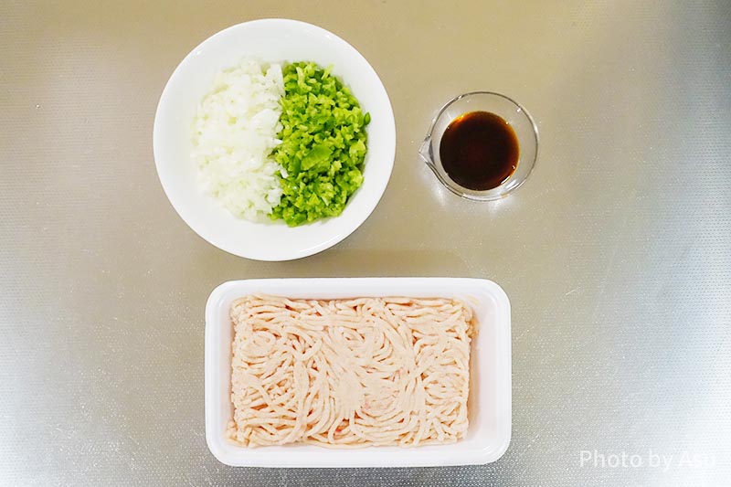 タイ料理ガパオライスの材料